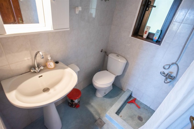 Great Property with Pool and Stunning Sea Views For Sale in Tavronitis - 13