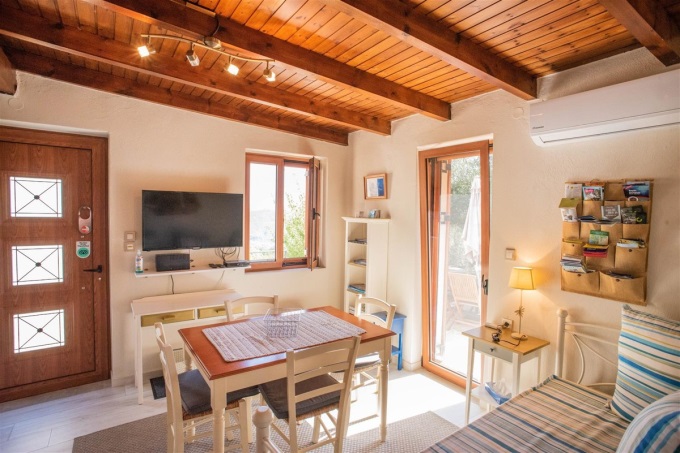Stunning Stone Built Villa with Panoramic Views and Modern Amenities - 50