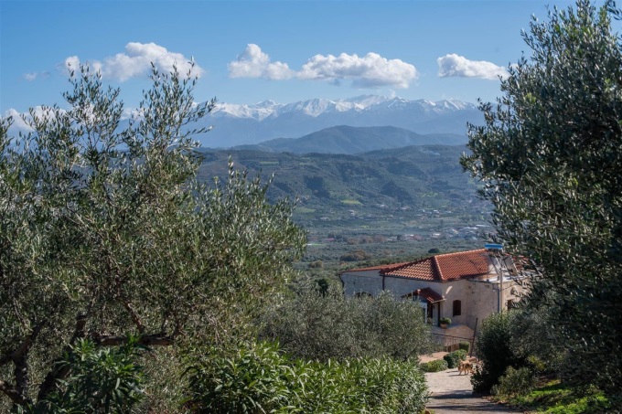 Stunning Stone Built Villa with Panoramic Views and Modern Amenities - 71