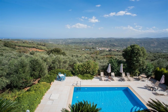 Stunning Stone Built Villa with Panoramic Views and Modern Amenities - 62