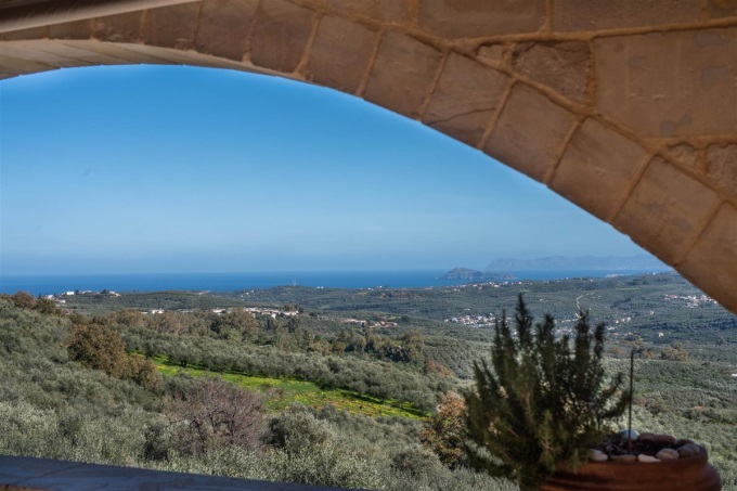 Stunning Stone Built Villa with Panoramic Views and Modern Amenities - 76