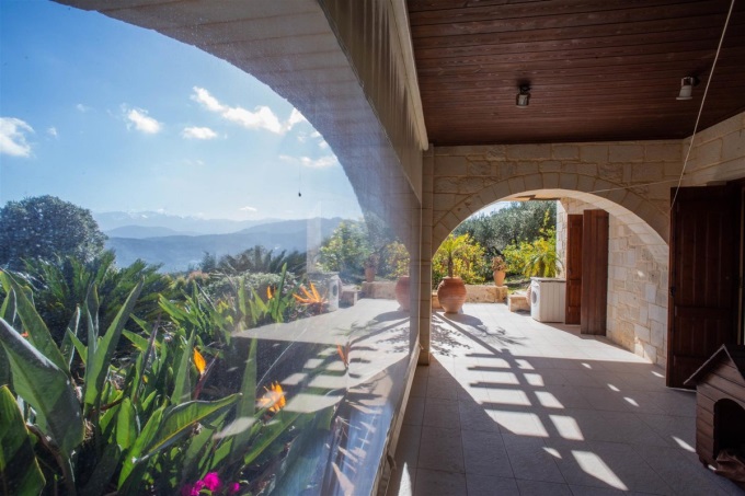 Stunning Stone Built Villa with Panoramic Views and Modern Amenities - 27
