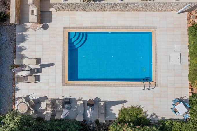 Stunning Stone Built Villa with Panoramic Views and Modern Amenities - 33