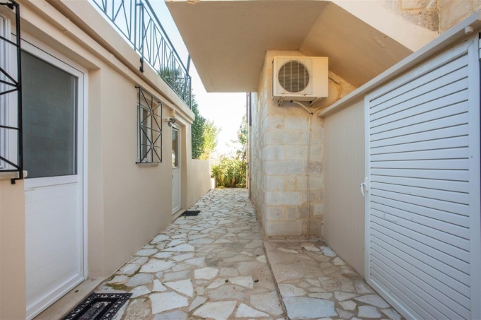 Stunning Stone Built Villa with Panoramic Views and Modern Amenities - 67