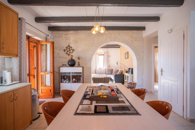 Stunning Stone Built Villa with Panoramic Views and Modern Amenities - 3