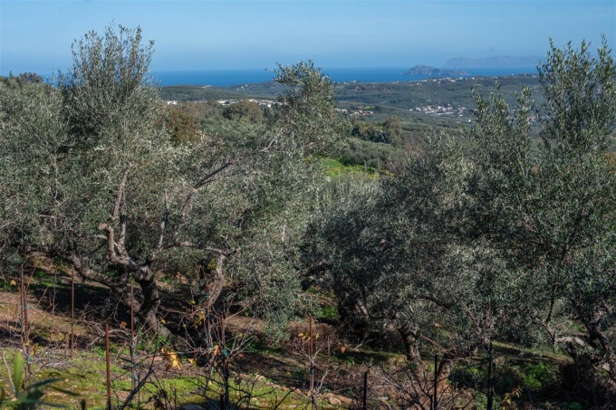Stunning Stone Built Villa with Panoramic Views and Modern Amenities - 41