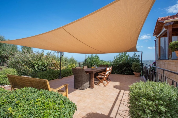 Stunning Stone Built Villa with Panoramic Views and Modern Amenities - 1