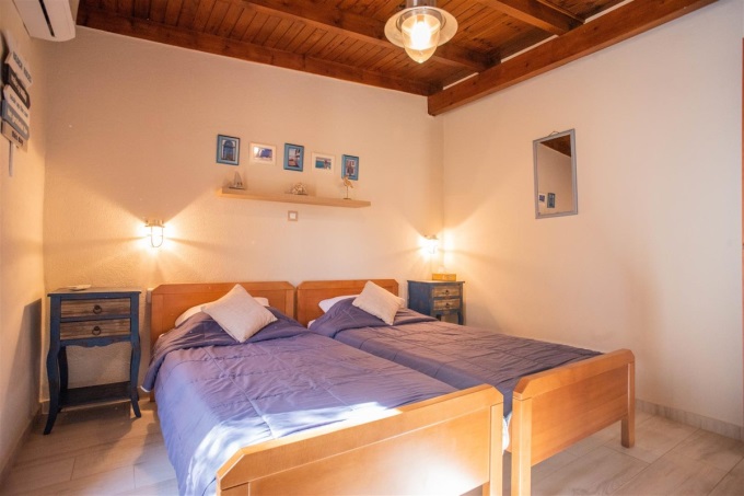 Stunning Stone Built Villa with Panoramic Views and Modern Amenities - 58