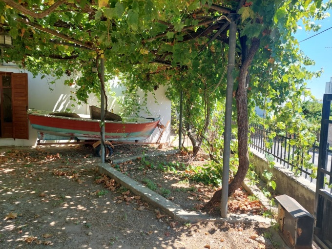 Semi Detached 4 bedroom House for Sale in Stylos - 24