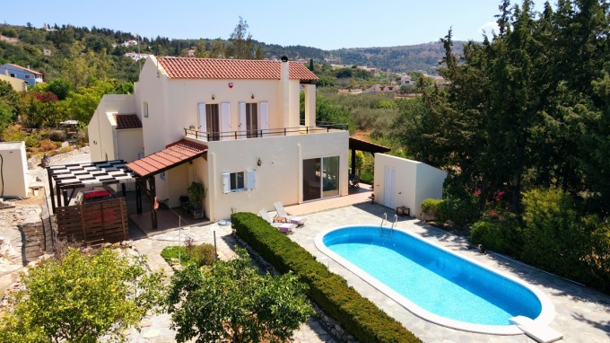 Charming 3 Bedroom Country Villa with Pool For Sale in Gavalochori - 2