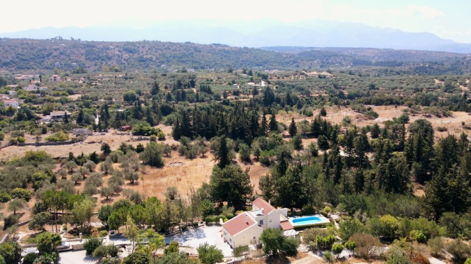 Charming 3 Bedroom Country Villa with Pool For Sale in Gavalochori - 33