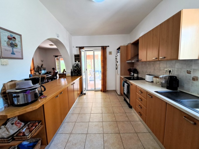 Charming 3 Bedroom Country Villa with Pool For Sale in Gavalochori - 13