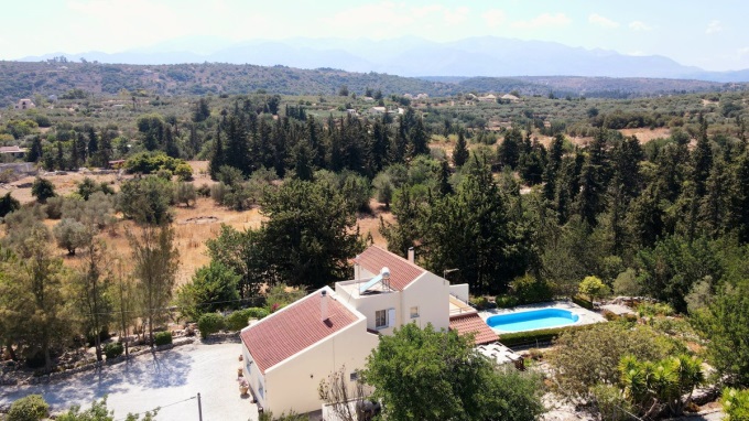 Charming 3 Bedroom Country Villa with Pool For Sale in Gavalochori - 51