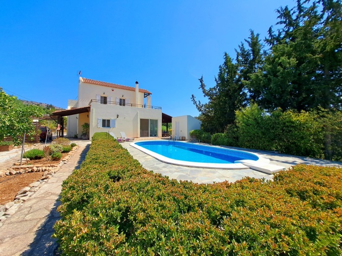 Charming 3 Bedroom Country Villa with Pool For Sale in Gavalochori - 35