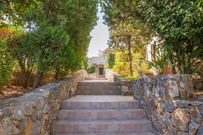 Charming 2 Bedroom Villa For Sale in Souri Village Resort - 11