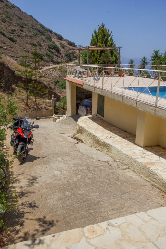 Stunning 3 Bedroom Hillside Villa with Infinity Pool and Panoramic Sea Views in Ravdoucha. - 72