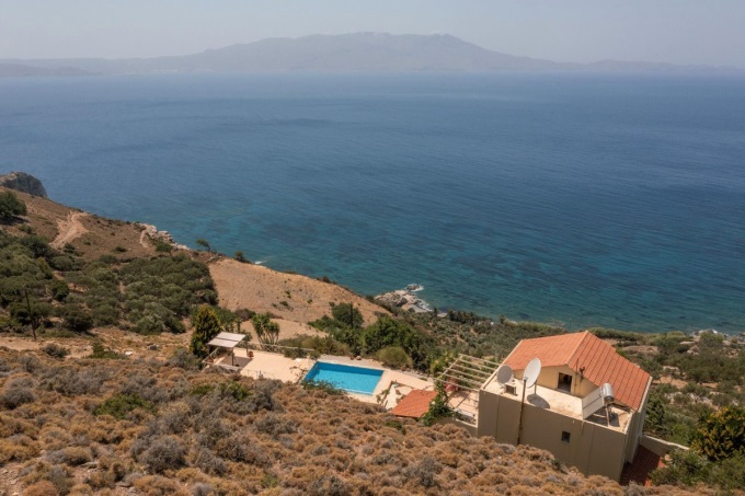 Stunning 3 Bedroom Hillside Villa with Infinity Pool and Panoramic Sea Views in Ravdoucha. - 39