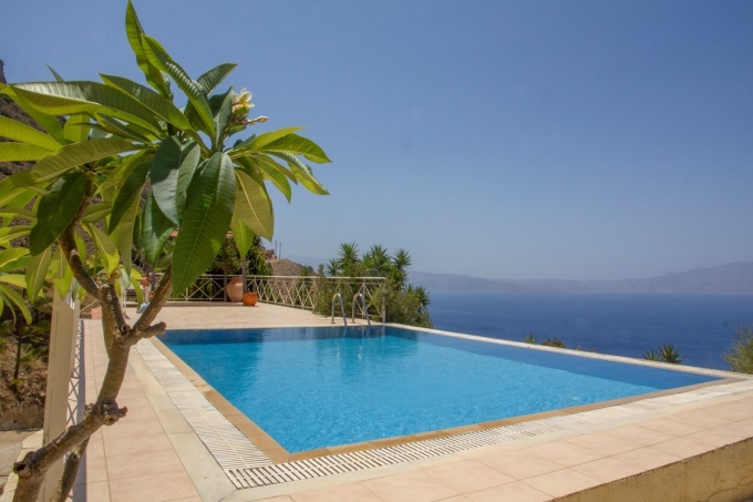 Stunning 3 Bedroom Hillside Villa with Infinity Pool and Panoramic Sea Views in Ravdoucha. - 28