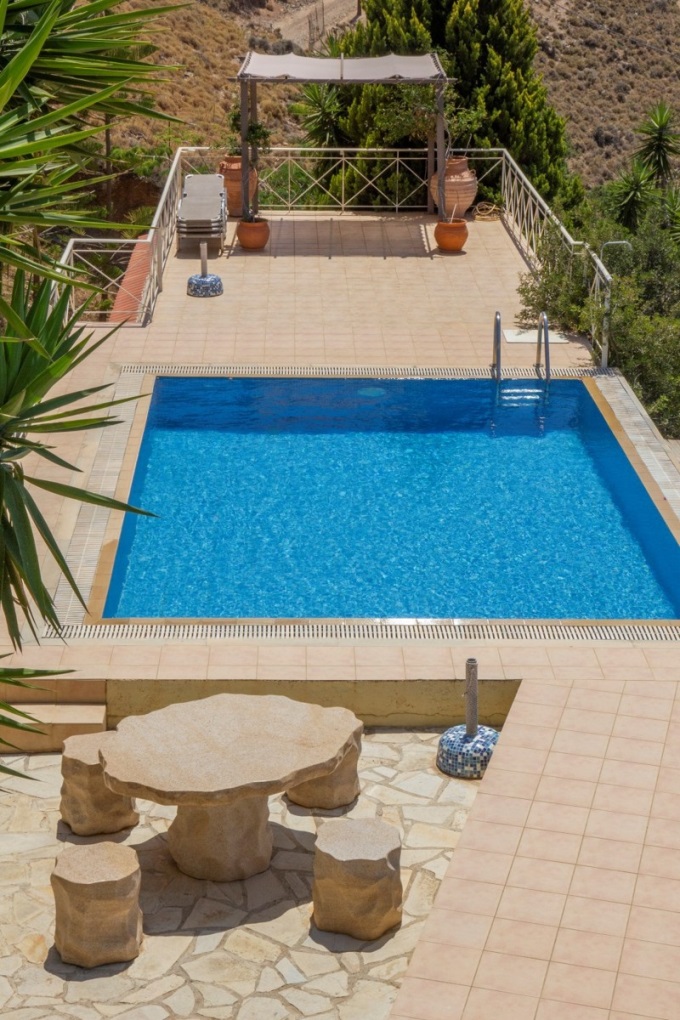 Stunning 3 Bedroom Hillside Villa with Infinity Pool and Panoramic Sea Views in Ravdoucha. - 77