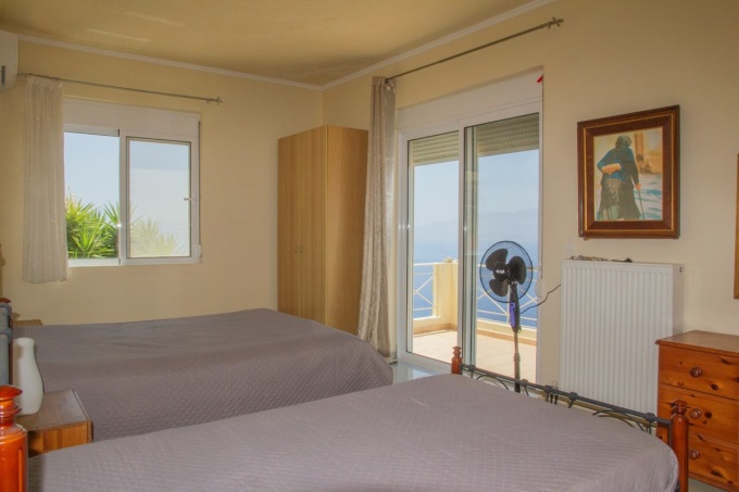 Stunning 3 Bedroom Hillside Villa with Infinity Pool and Panoramic Sea Views in Ravdoucha. - 35