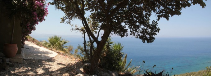 Stunning 3 Bedroom Hillside Villa with Infinity Pool and Panoramic Sea Views in Ravdoucha. - 79