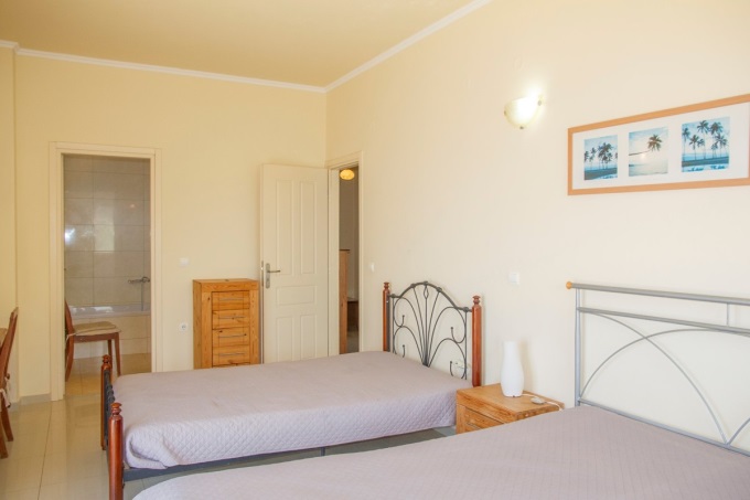 Stunning 3 Bedroom Hillside Villa with Infinity Pool and Panoramic Sea Views in Ravdoucha. - 57