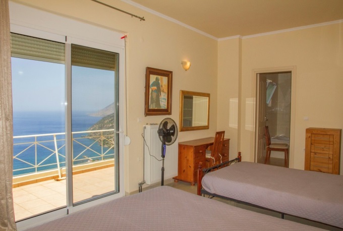 Stunning 3 Bedroom Hillside Villa with Infinity Pool and Panoramic Sea Views in Ravdoucha. - 36