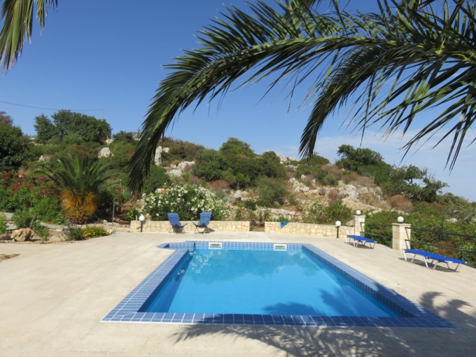 Charming 2 Bedroom Villa with Guest Apartment, Private Pool, and Stunning Sea Views For Sale In Plaka - 33