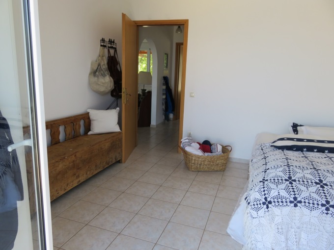 Charming 2 Bedroom Villa with Guest Apartment, Private Pool, and Stunning Sea Views For Sale In Plaka - 9