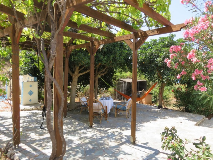 Charming 2 Bedroom Villa with Guest Apartment, Private Pool, and Stunning Sea Views For Sale In Plaka - 24