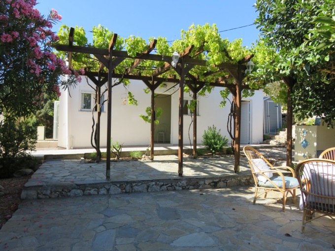 Charming 2 Bedroom Villa with Guest Apartment, Private Pool, and Stunning Sea Views For Sale In Plaka - 26