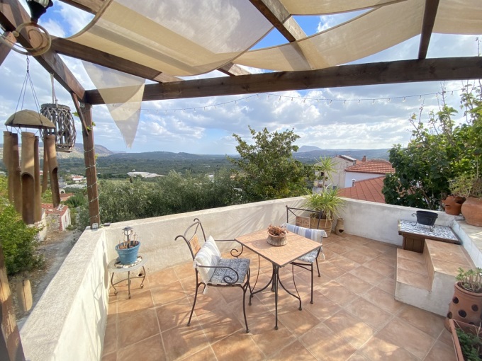 Traditional House For Sale In Provarma - 72