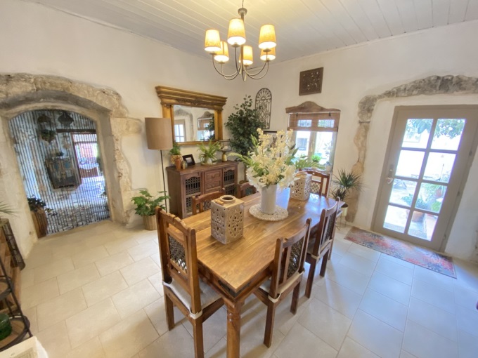 Traditional House For Sale In Provarma - 95