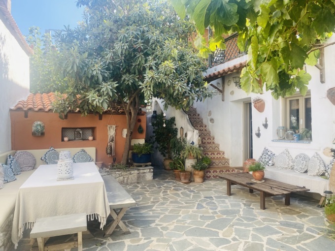 Traditional House For Sale In Provarma - 58