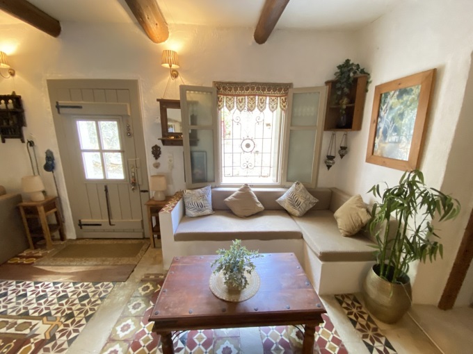 Traditional House For Sale In Provarma - 14