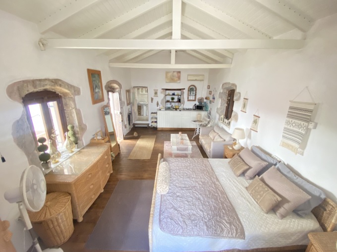 Traditional House For Sale In Provarma - 63