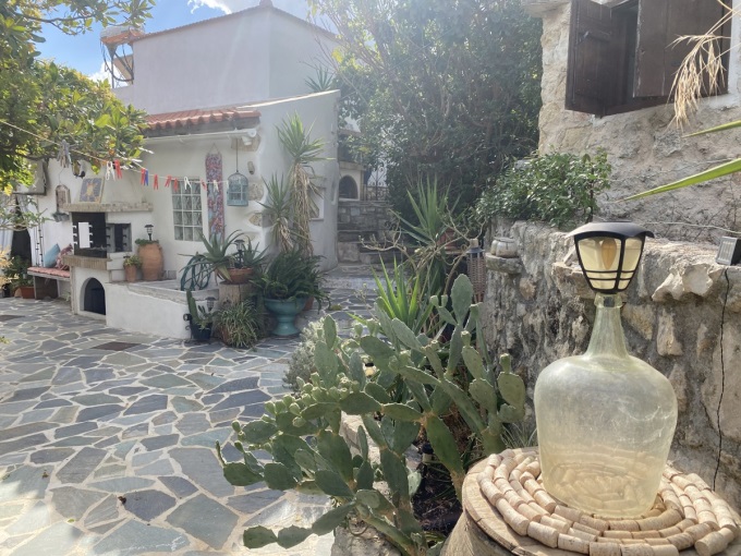 Traditional House For Sale In Provarma - 20