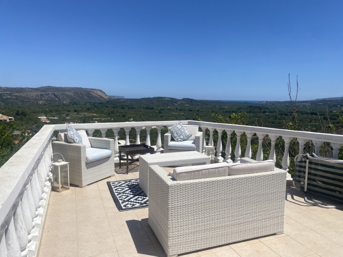 Traditional House For Sale In Provarma - 53