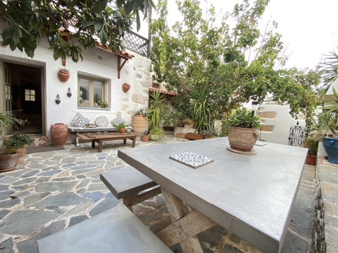 Traditional House For Sale In Provarma - 17