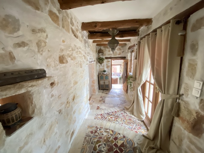 Traditional House For Sale In Provarma - 98