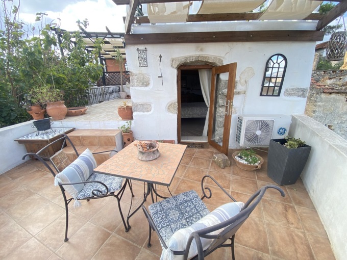 Traditional House For Sale In Provarma - 73