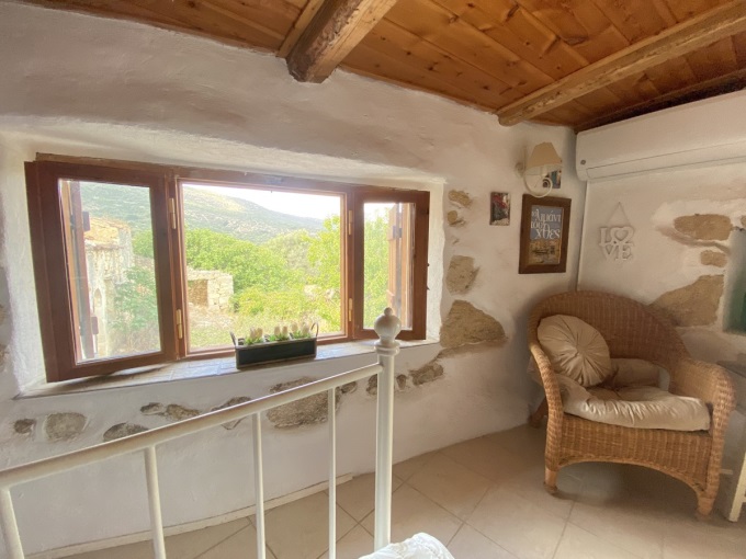 Traditional House For Sale In Provarma - 76