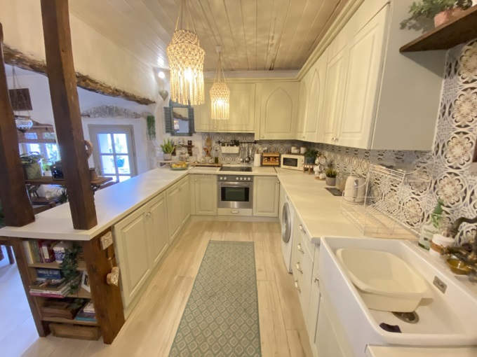 Traditional House For Sale In Provarma - 91
