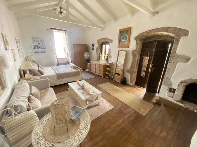 Traditional House For Sale In Provarma - 59