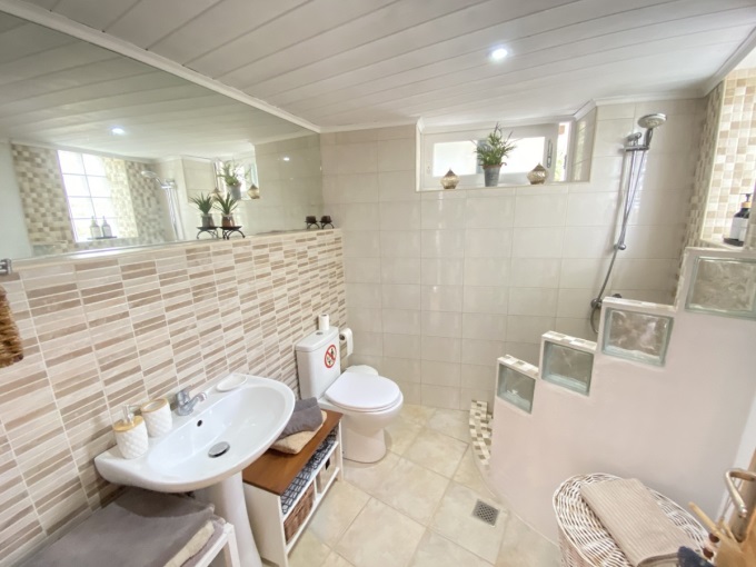 Traditional House For Sale In Provarma - 38
