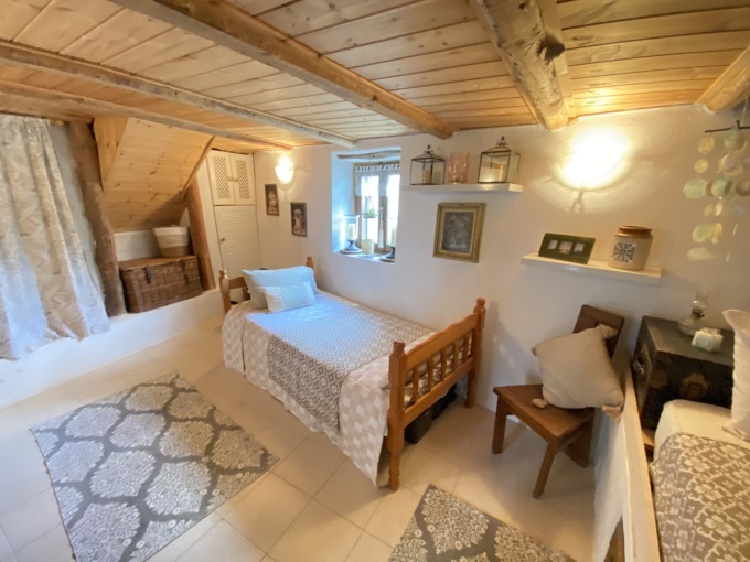 Traditional House For Sale In Provarma - 105