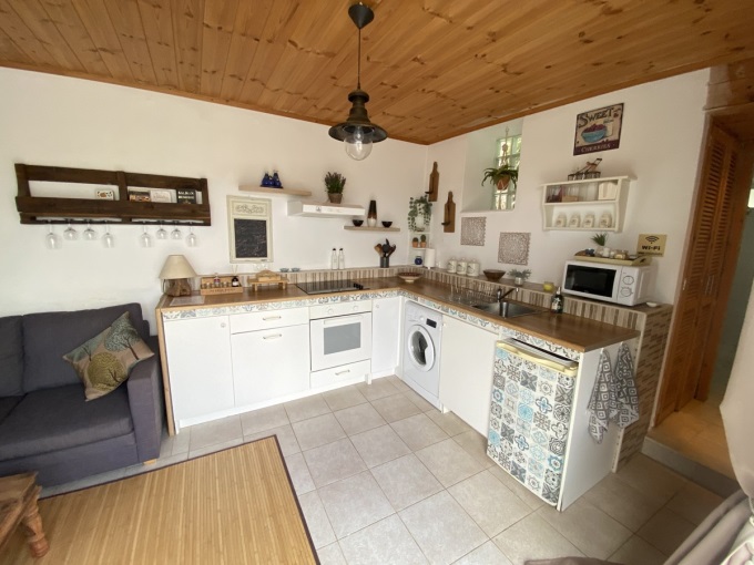 Traditional House For Sale In Provarma - 26