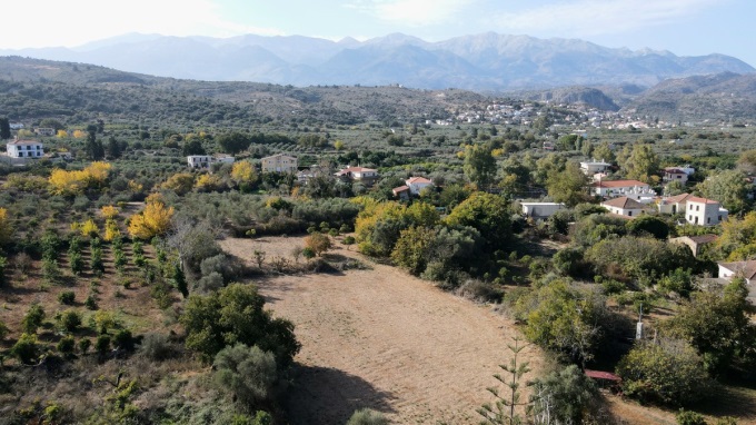 Prime Development Plot in Armenoi with Mountain Views, Orchard, and Beach Proximity - 5