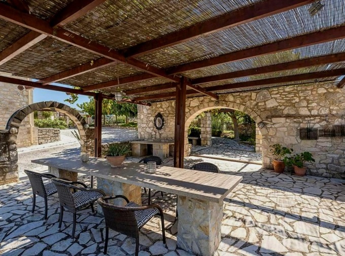 Luxury Stone Villa with Pool and Sea Views For Sale in Apokoronas, Crete - 31