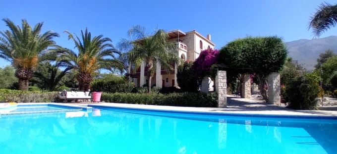 Luxury Stone Villa with Pool and Sea Views For Sale in Apokoronas, Crete - 8
